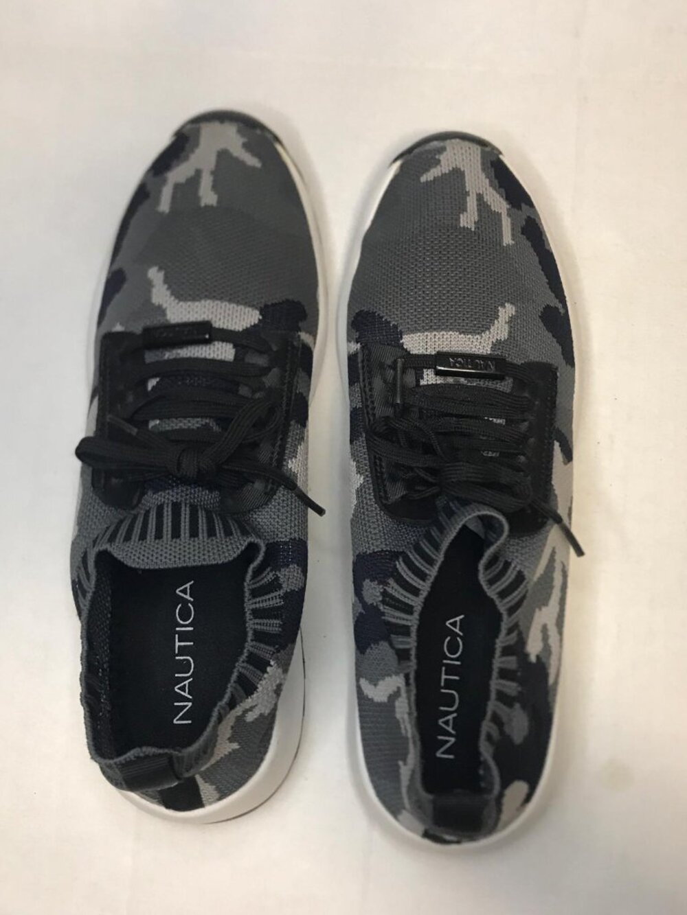 Nautica Zylar Woven Slip On Sneakers Women’s 9.5 Gray Black Comfort Walking Shoe